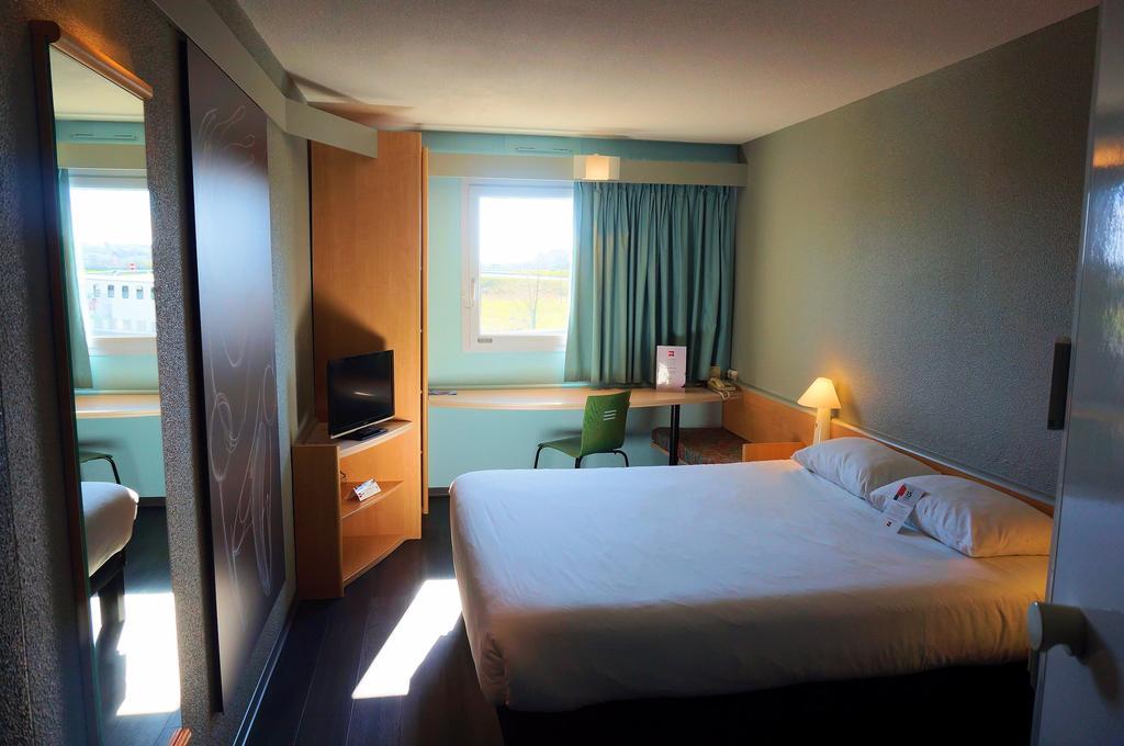 Ibis Auch Hotel Cameră foto