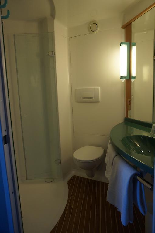 Ibis Auch Hotel Cameră foto